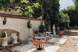 Art. History. Experience. – Descoperă camera secretă de poker privat în București interbelic